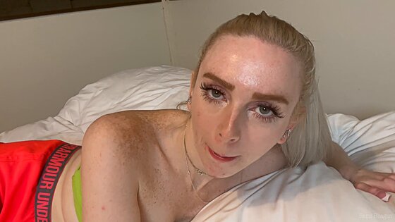 webcam blonde hairy porn pussy creampie missionary pov