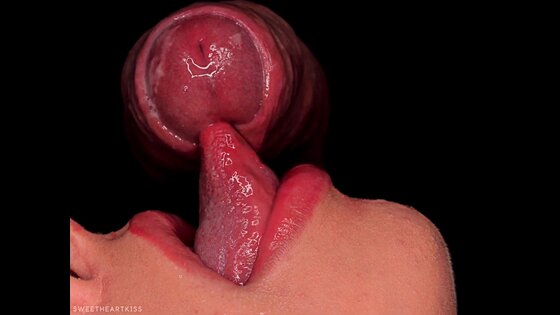 oral creampie close up cum in mouth