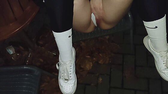 nike cum sexvid leggings public