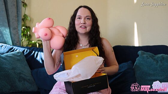 unboxing fingering sex doll
